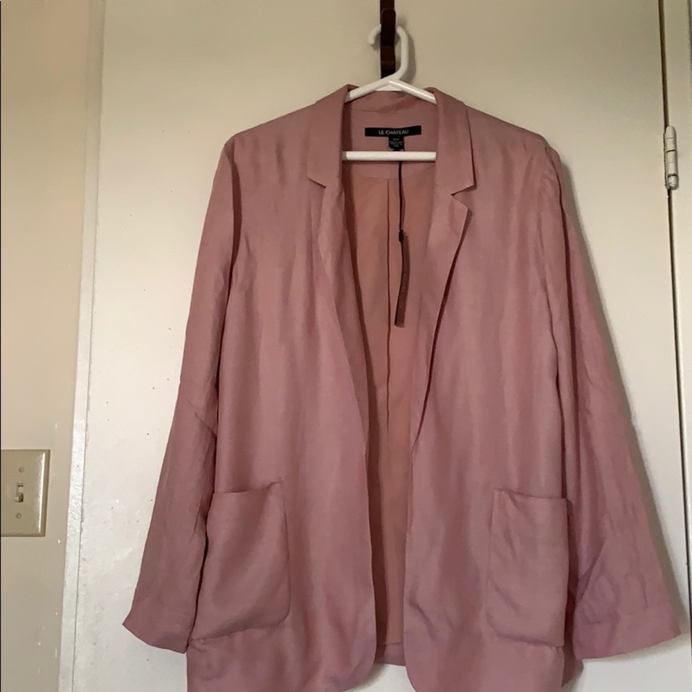LE CHATEAU Blazer